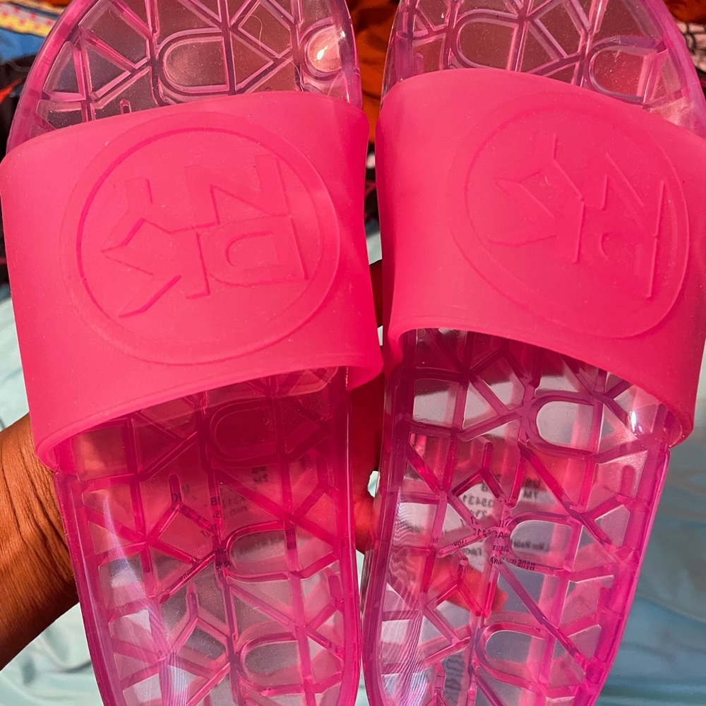DKNY slides. New w/o tags. Never worn. SOLD